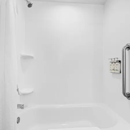Holiday Inn Express Hotel & Suites Savannah Midtown By Ihg Esterno foto