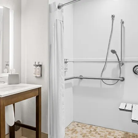 Holiday Inn Express Hotel & Suites Savannah Midtown By Ihg Esterno foto